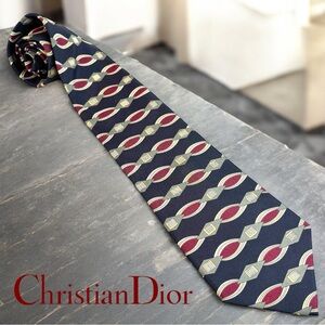 CHRISTIAN DIOR Vintage Stunning Silk Tie